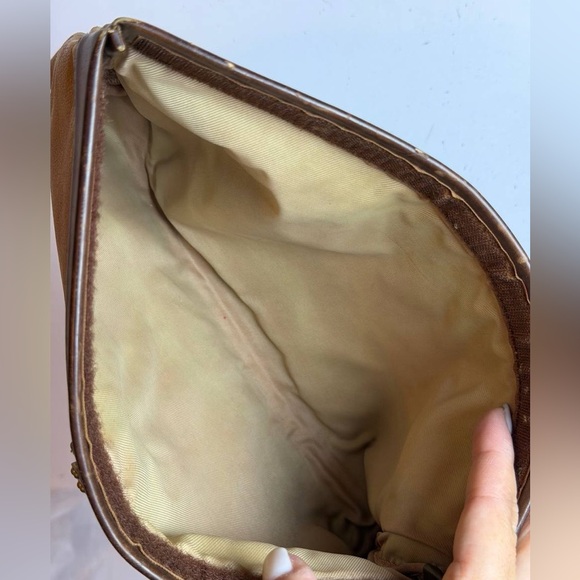 Vintage Loewe Anagram Embossed Leather Clutch Bag - Picture 10 of 11